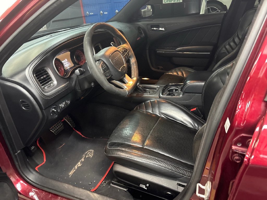 Dodge Charger photo 9