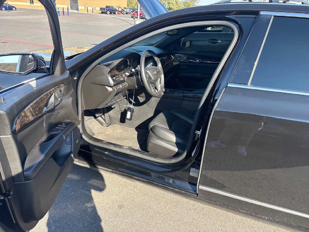 Cadillac CT6 photo 10