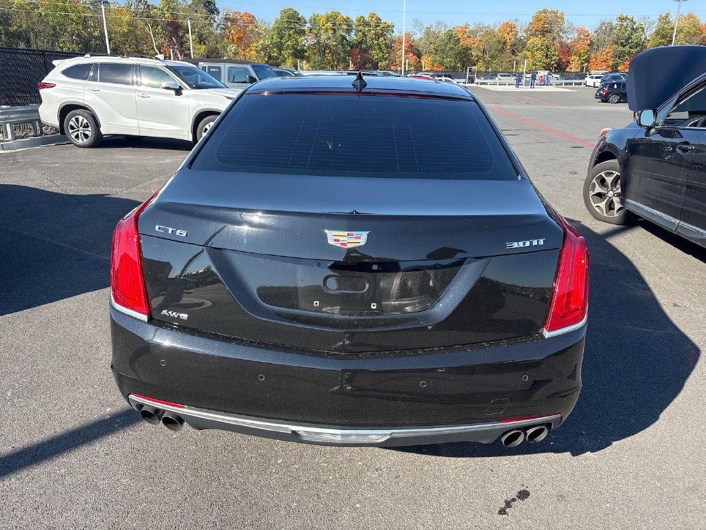 Cadillac CT6 photo 8