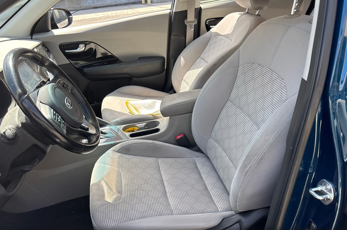 2020 Kia Niro LXS - Photo 3