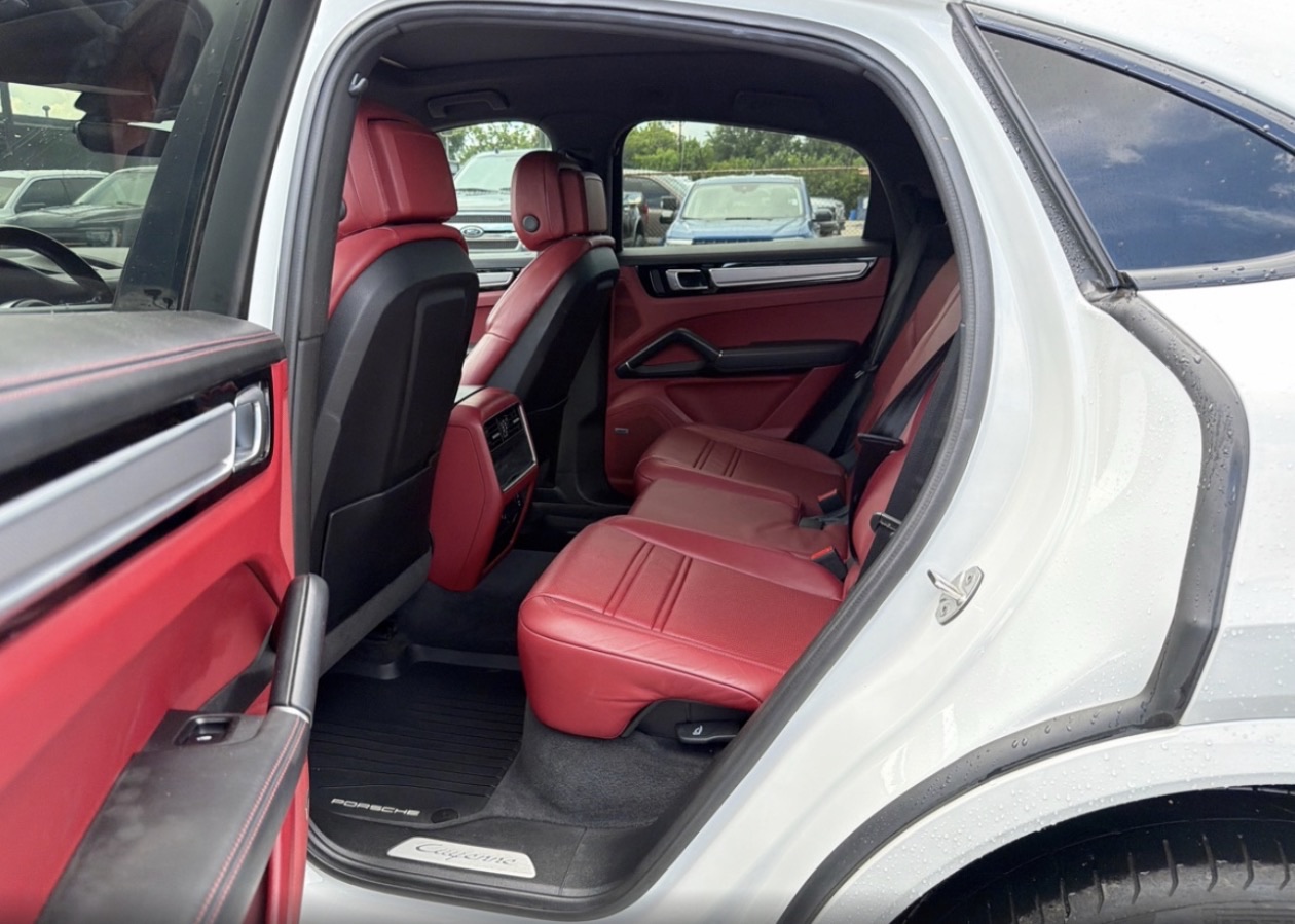2022 Porsche Cayenne Coup S - Photo 4