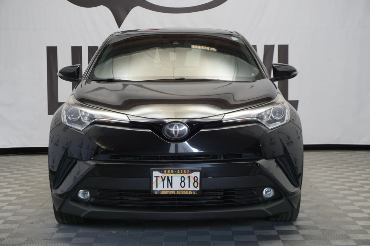 2019 Toyota C-HR LE photo 2