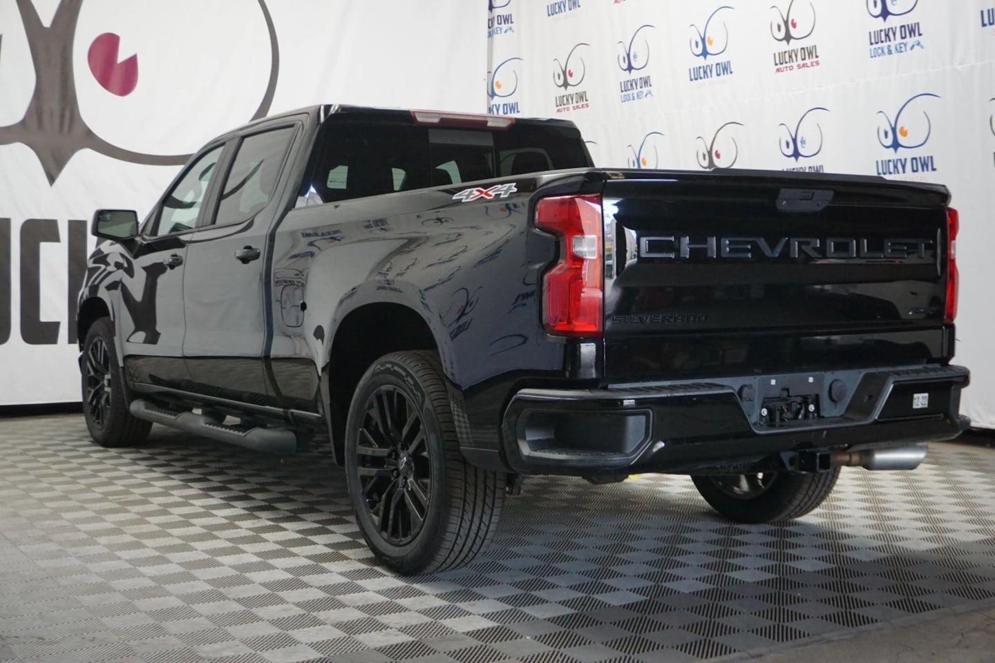 2021 Chevrolet Silverado 1500 RST photo 4