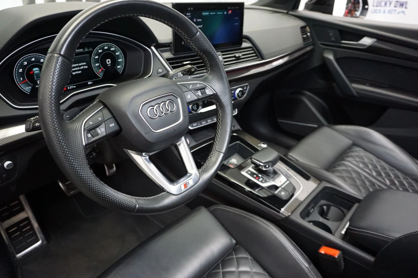 2021 Audi SQ5 Prestige photo 2