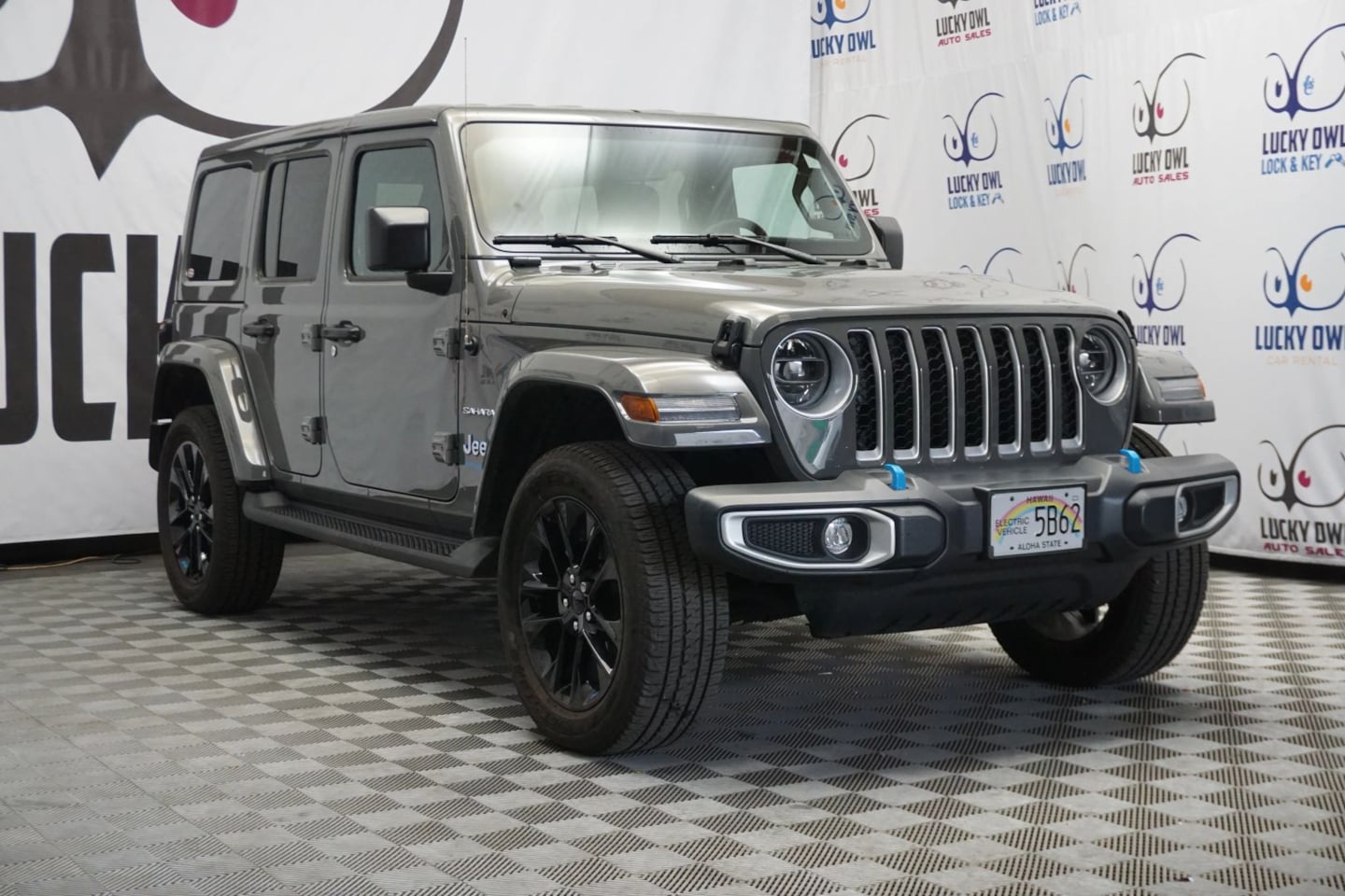 2022 Jeep Wrangler 4xe Unlimited Sahara photo 3