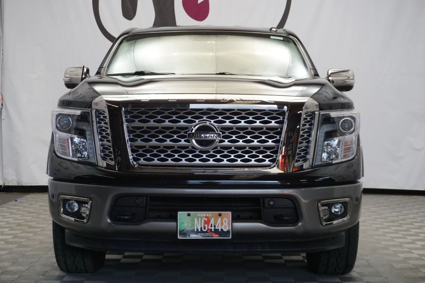 2018 Nissan Titan Platinum Reserve photo 2
