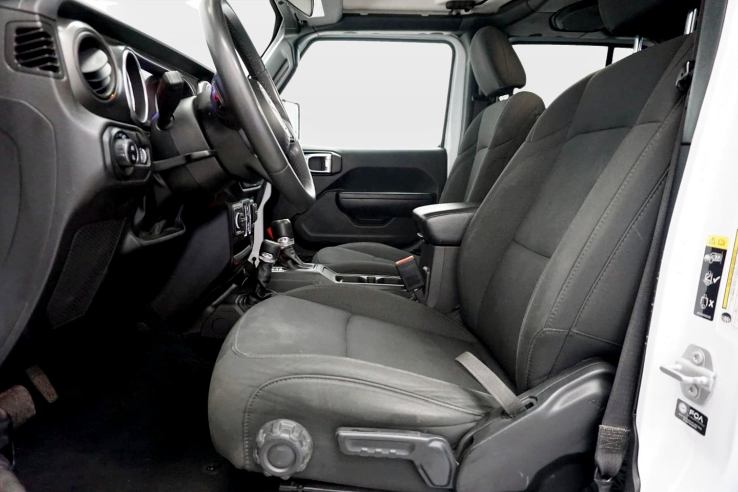 2023 Jeep Gladiator Sport S - Photo 9