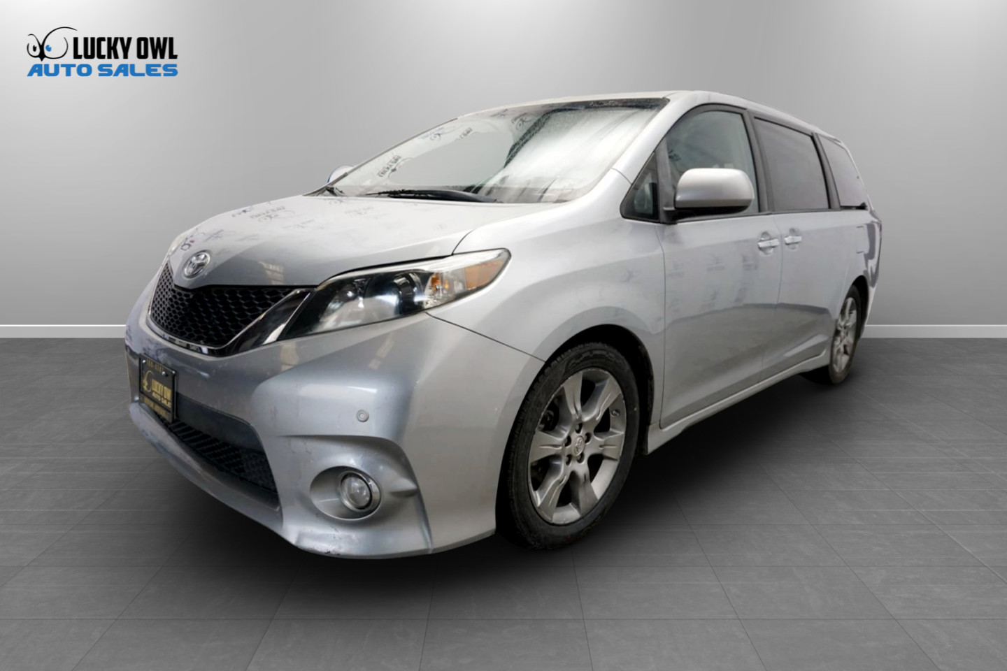 2014 Toyota Sienna SE - Photo 25