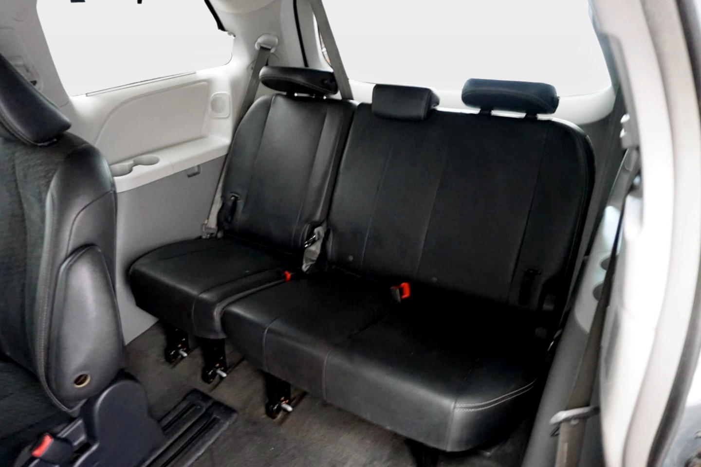 2014 Toyota Sienna SE - Photo 15