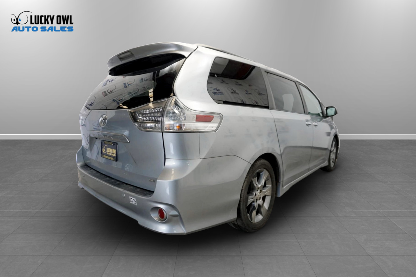 2014 Toyota Sienna SE - Photo 8
