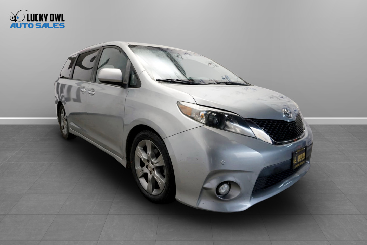 2014 Toyota Sienna SE - Photo 24