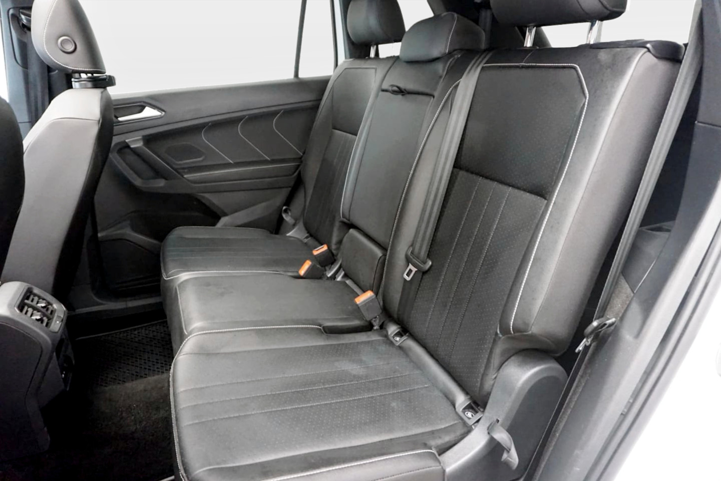 2023 Volkswagen Tiguan SE R-LINE BLACK - Photo 16