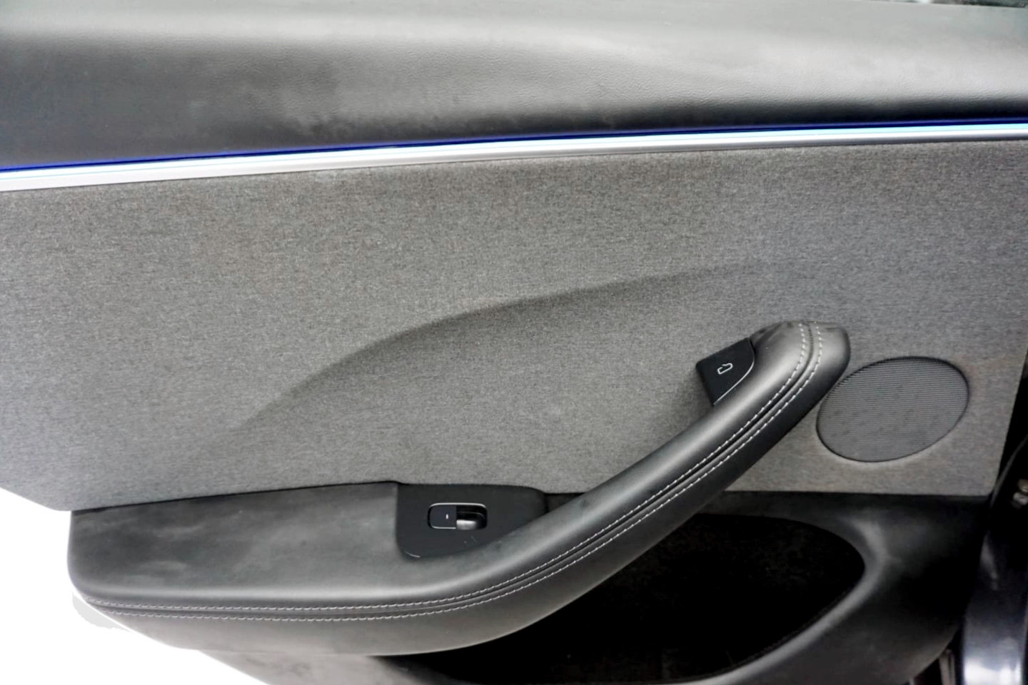 2025 Tesla Model 3 Long Range - Photo 14