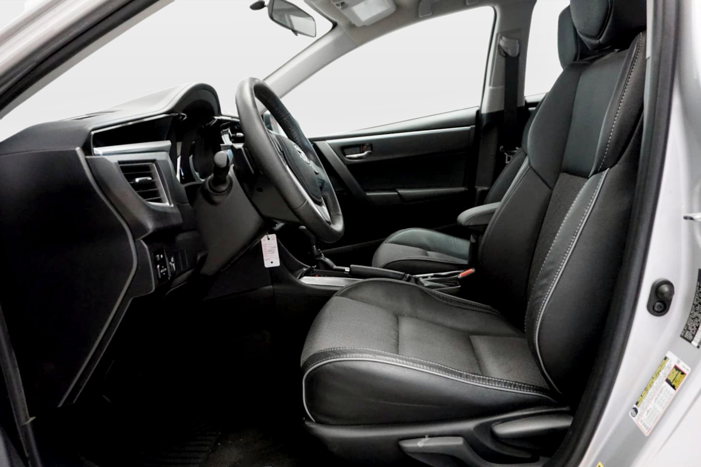 2016 Toyota Corolla S - Photo 11