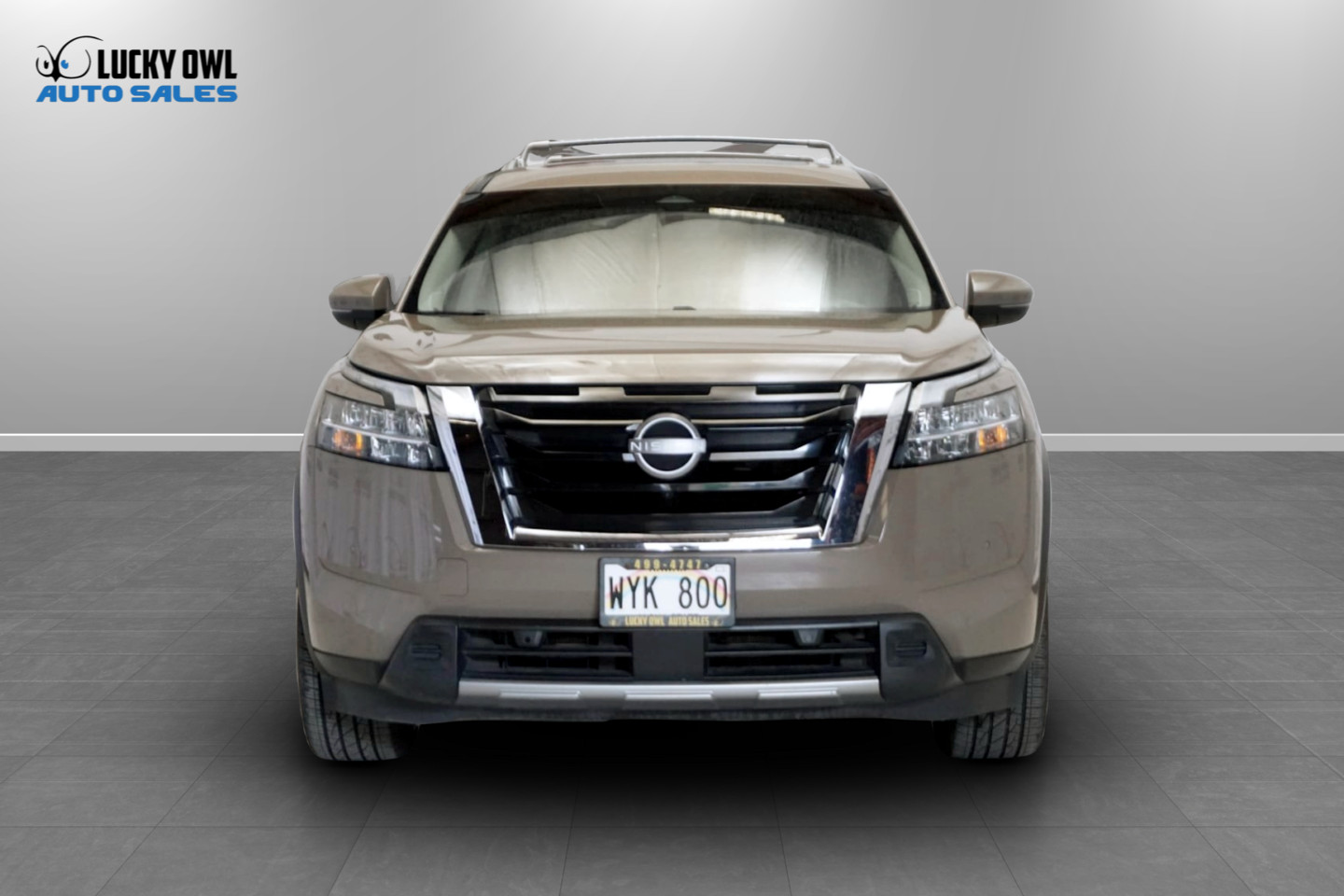 Photo 3 of this Nissan Pathfinder