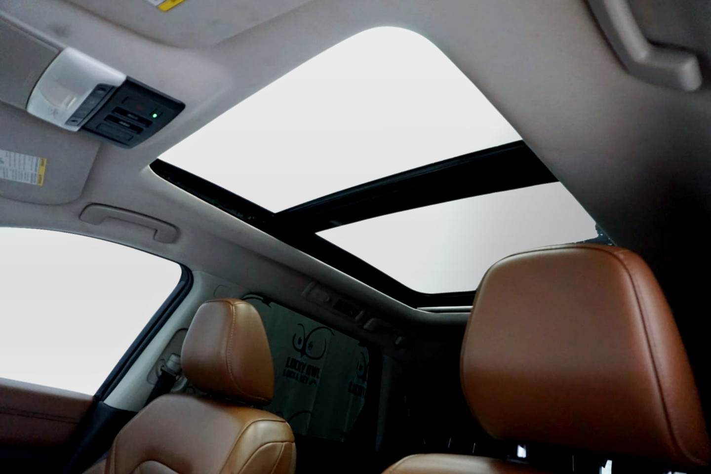 Photo 13 of this Nissan Pathfinder