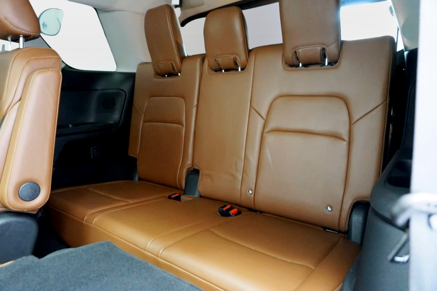 Photo 21 of this Nissan Pathfinder
