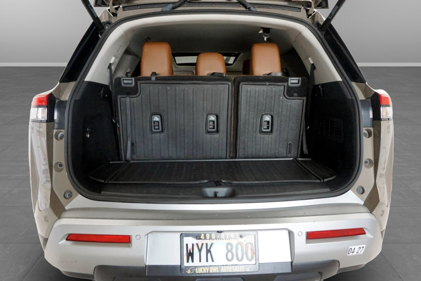Photo 22 of this Nissan Pathfinder
