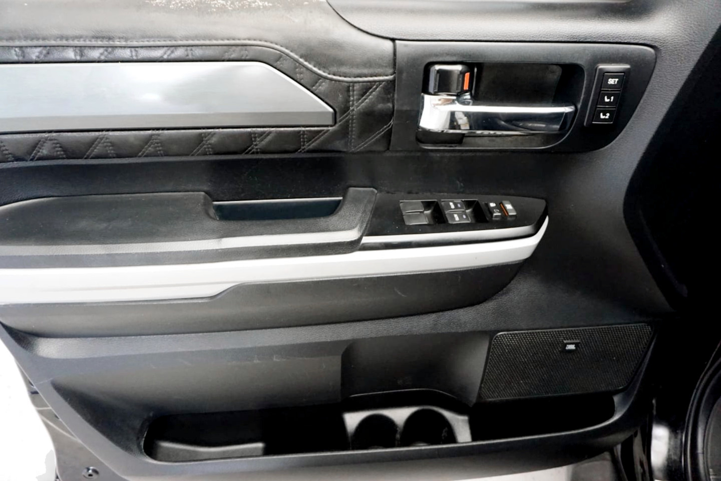 Photo 15 of this Toyota Tundra 4WD