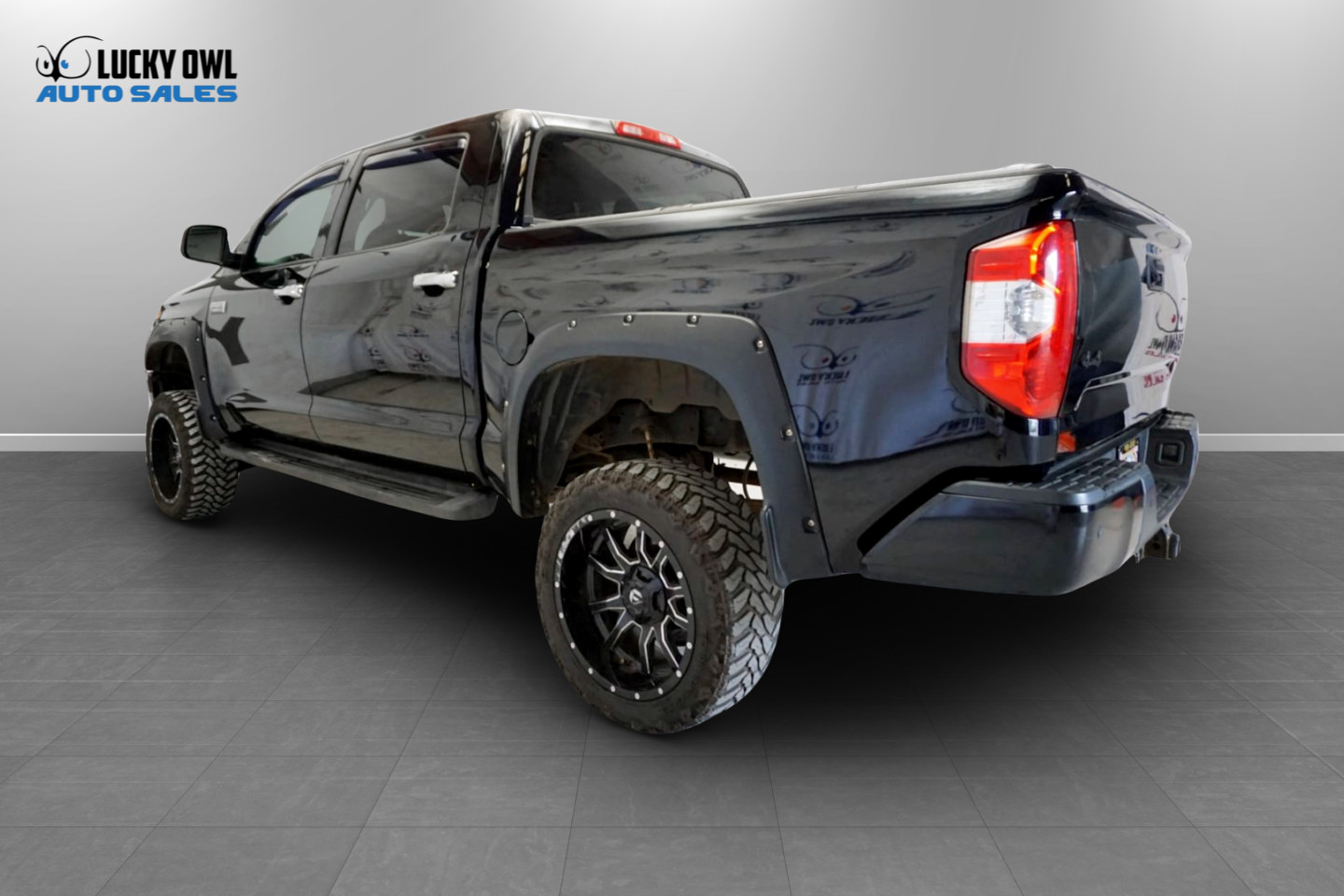 Photo 9 of this Toyota Tundra 4WD