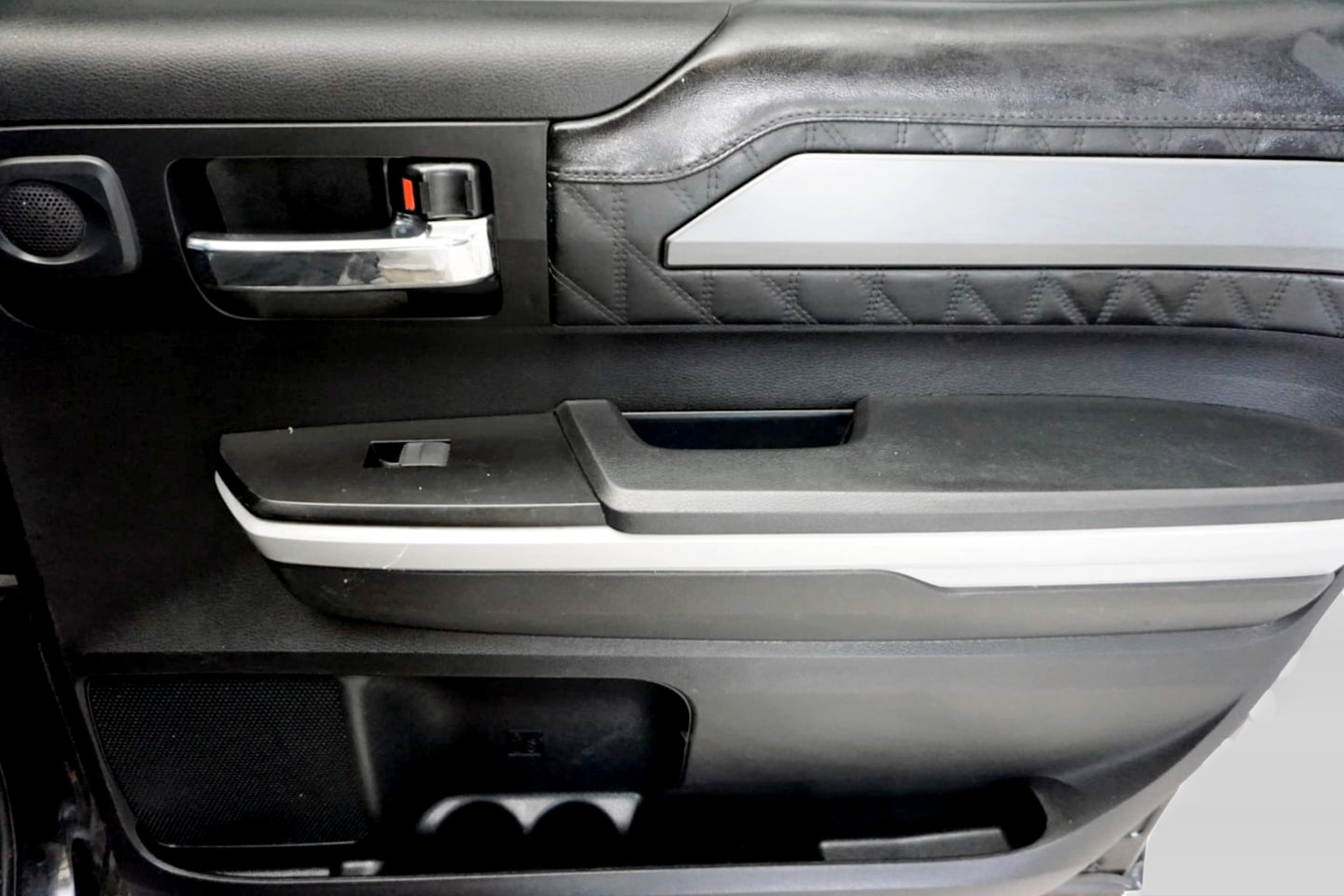 Photo 24 of this Toyota Tundra 4WD
