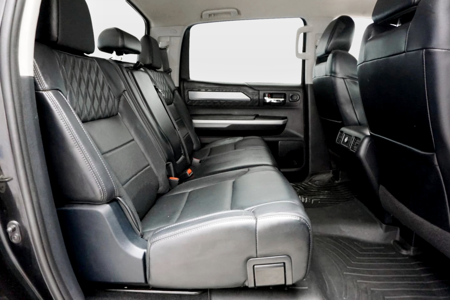 Photo 23 of this Toyota Tundra 4WD