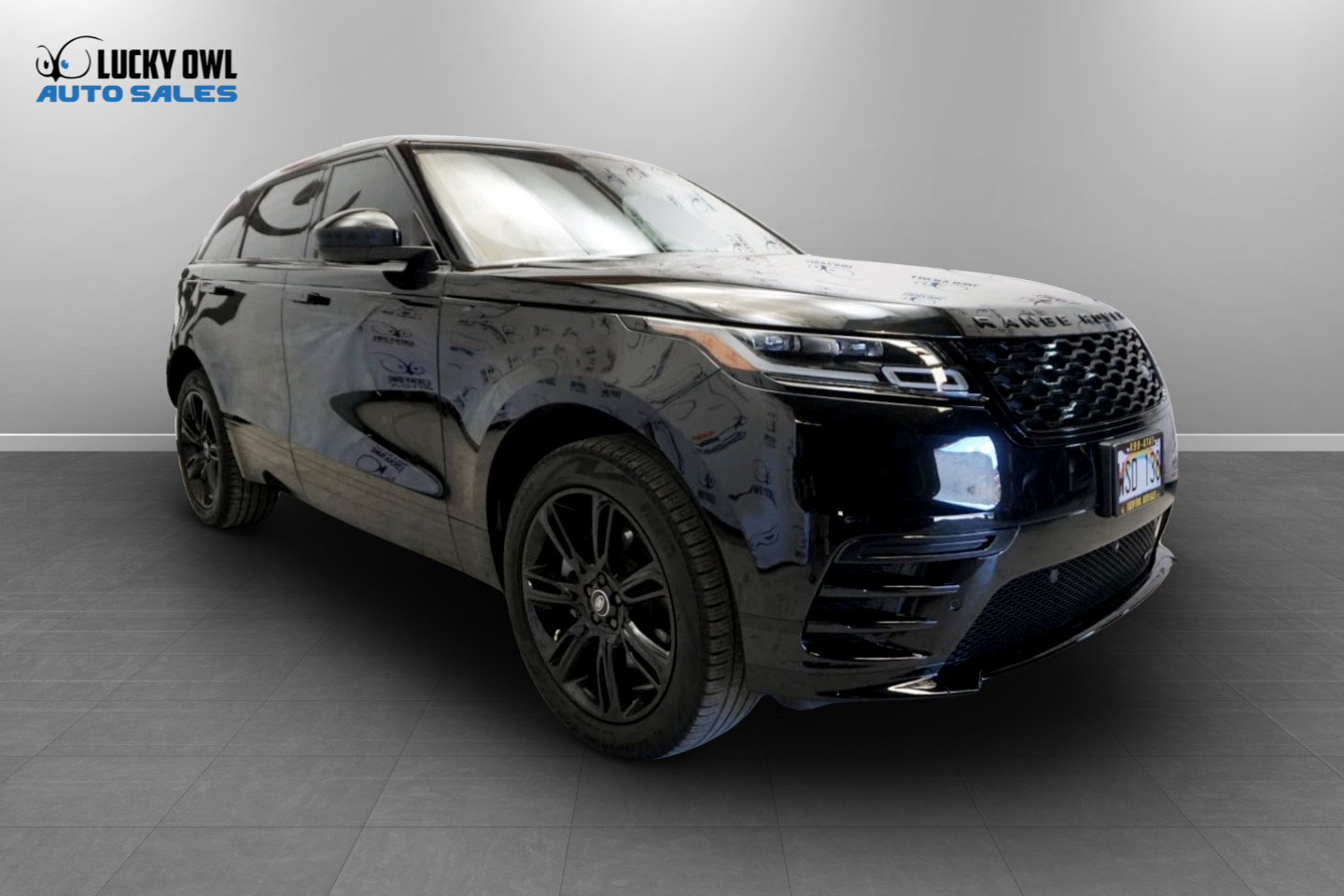Photo 4 of this Land Rover Range Rover Velar