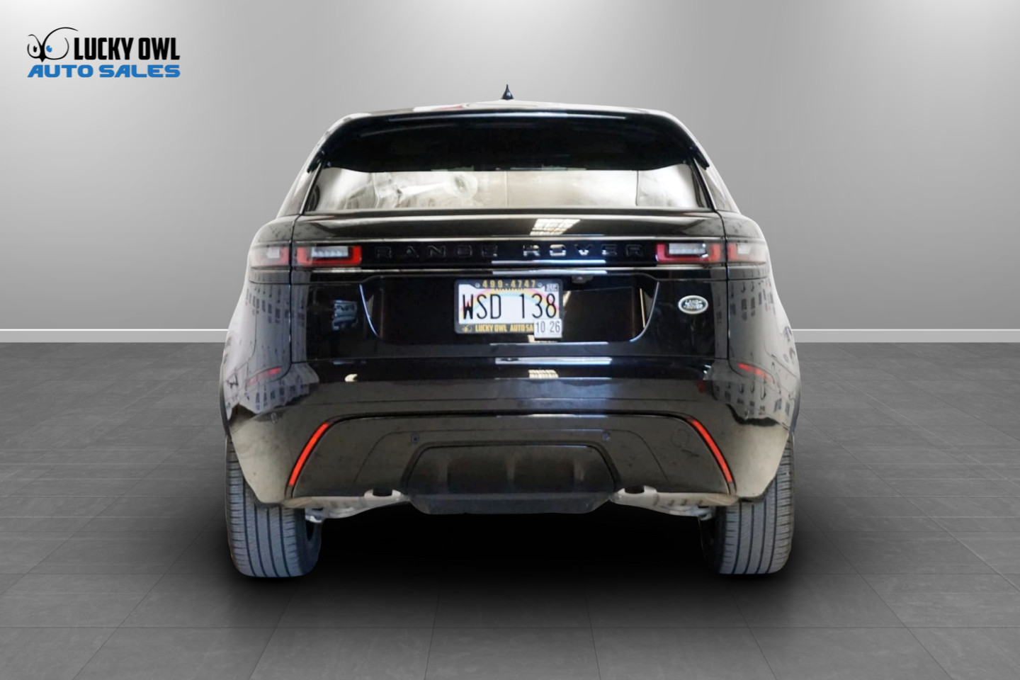 Photo 8 of this Land Rover Range Rover Velar