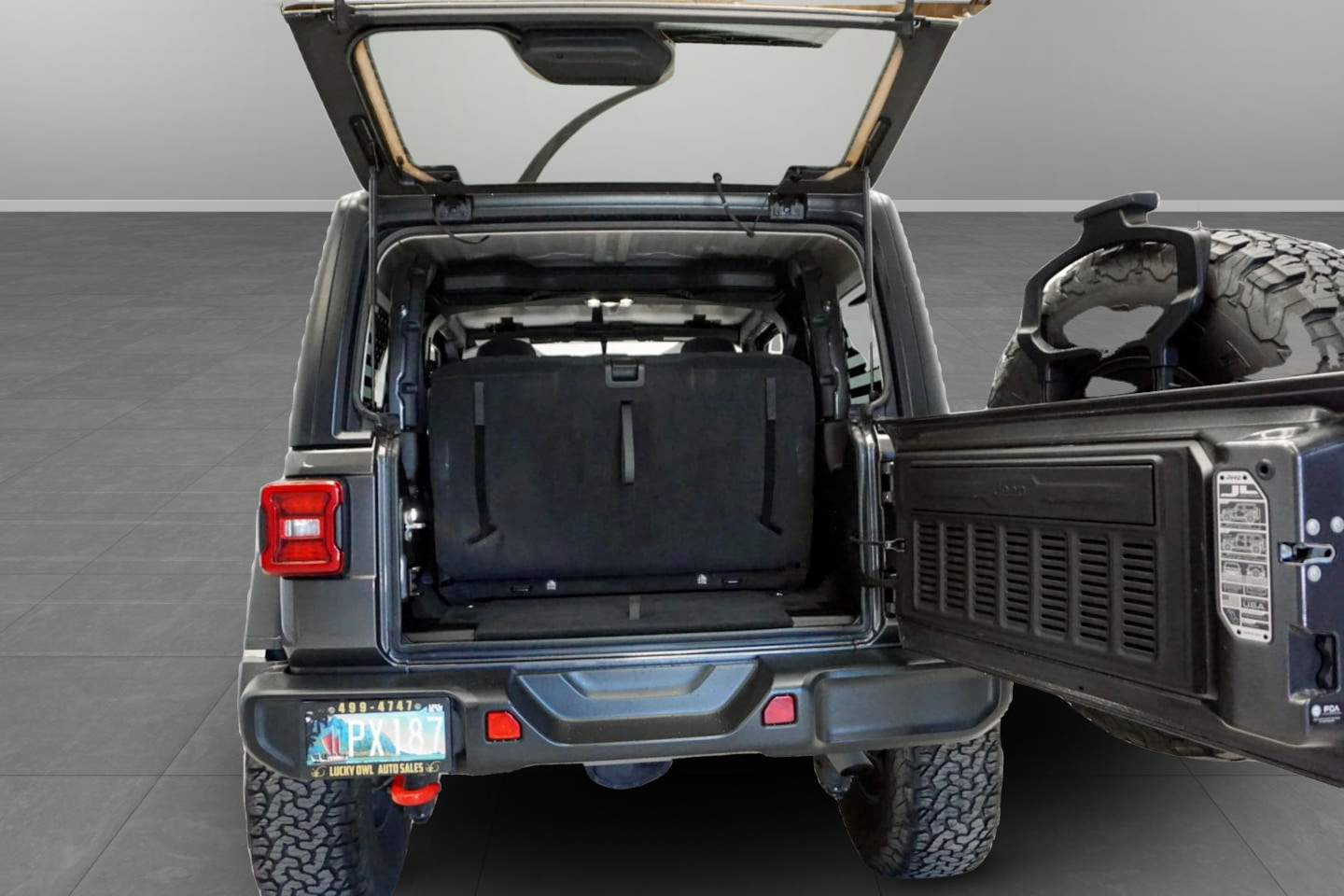 Photo 15 of this Jeep Wrangler