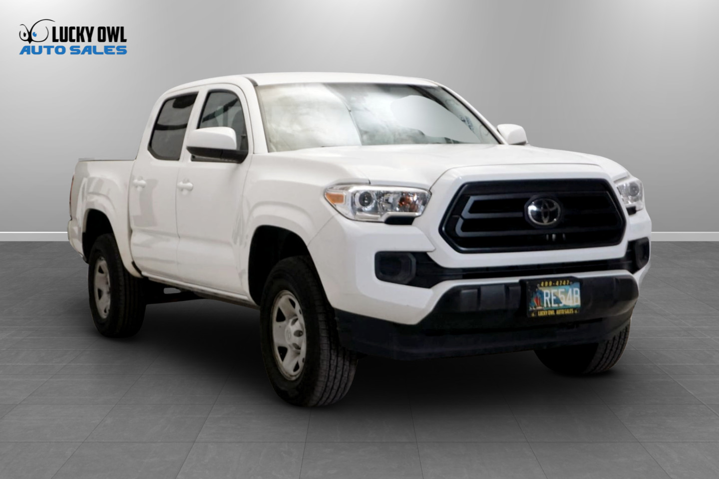 Photo 2 of this Toyota Tacoma 4WD
