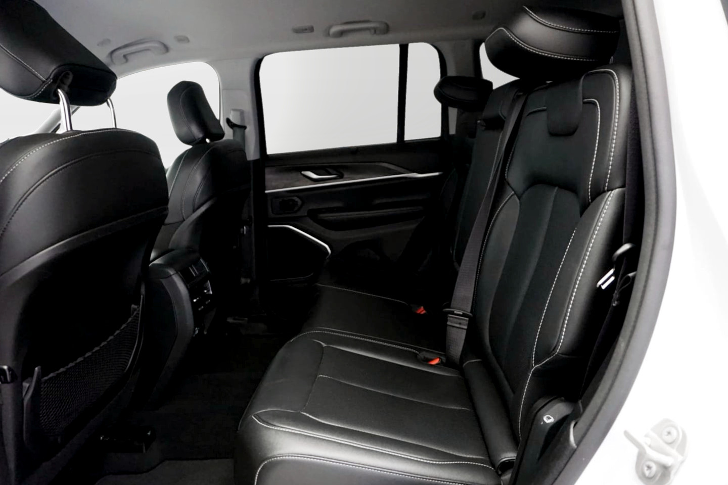 Photo 16 of this Jeep Grand Cherokee