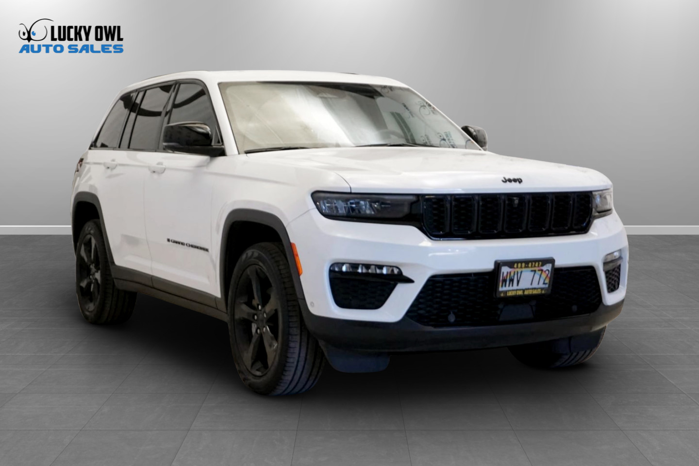 Photo 2 of this Jeep Grand Cherokee