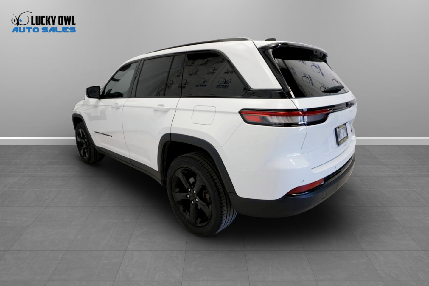 Photo 9 of this Jeep Grand Cherokee
