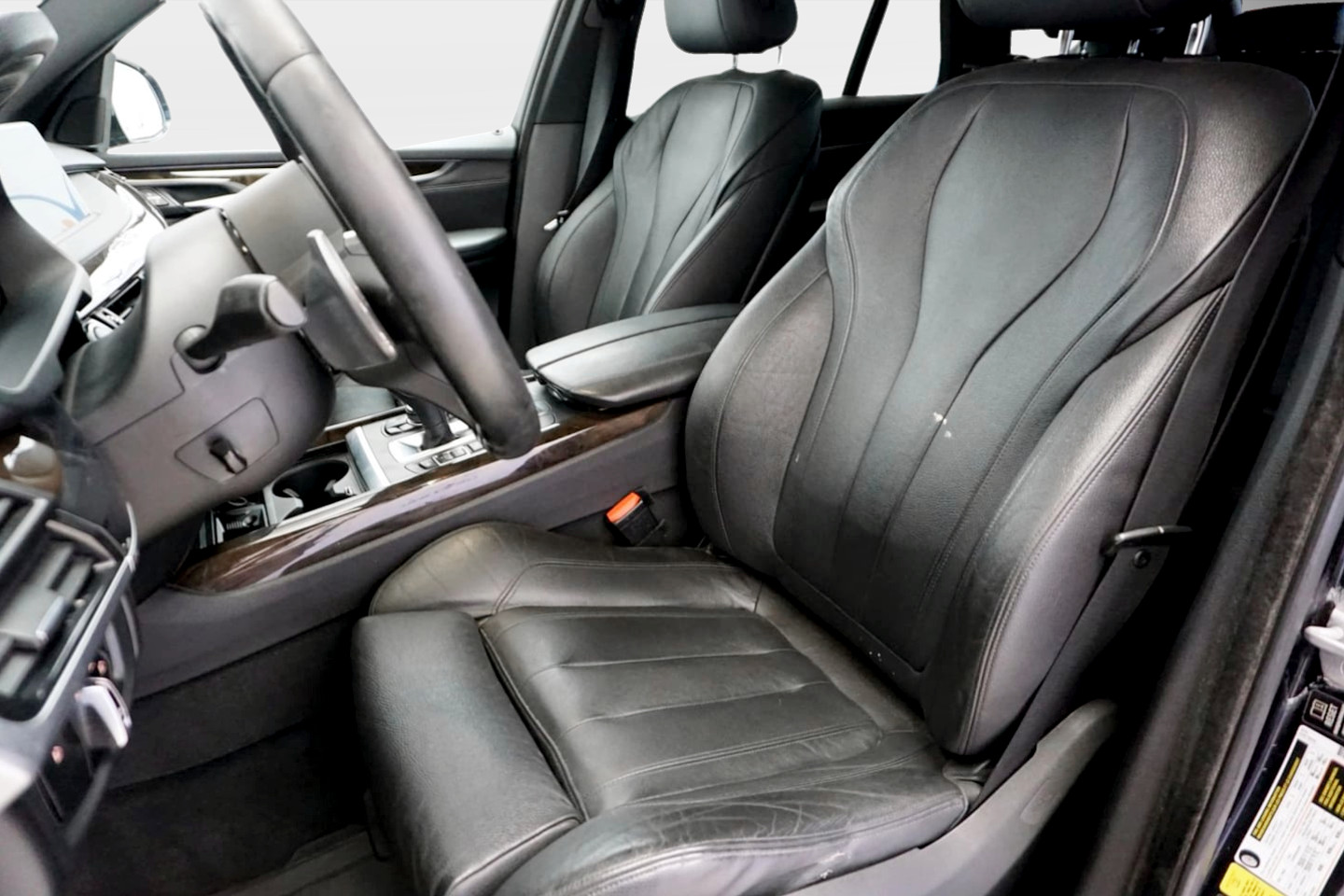 Photo 10 of this BMW X5