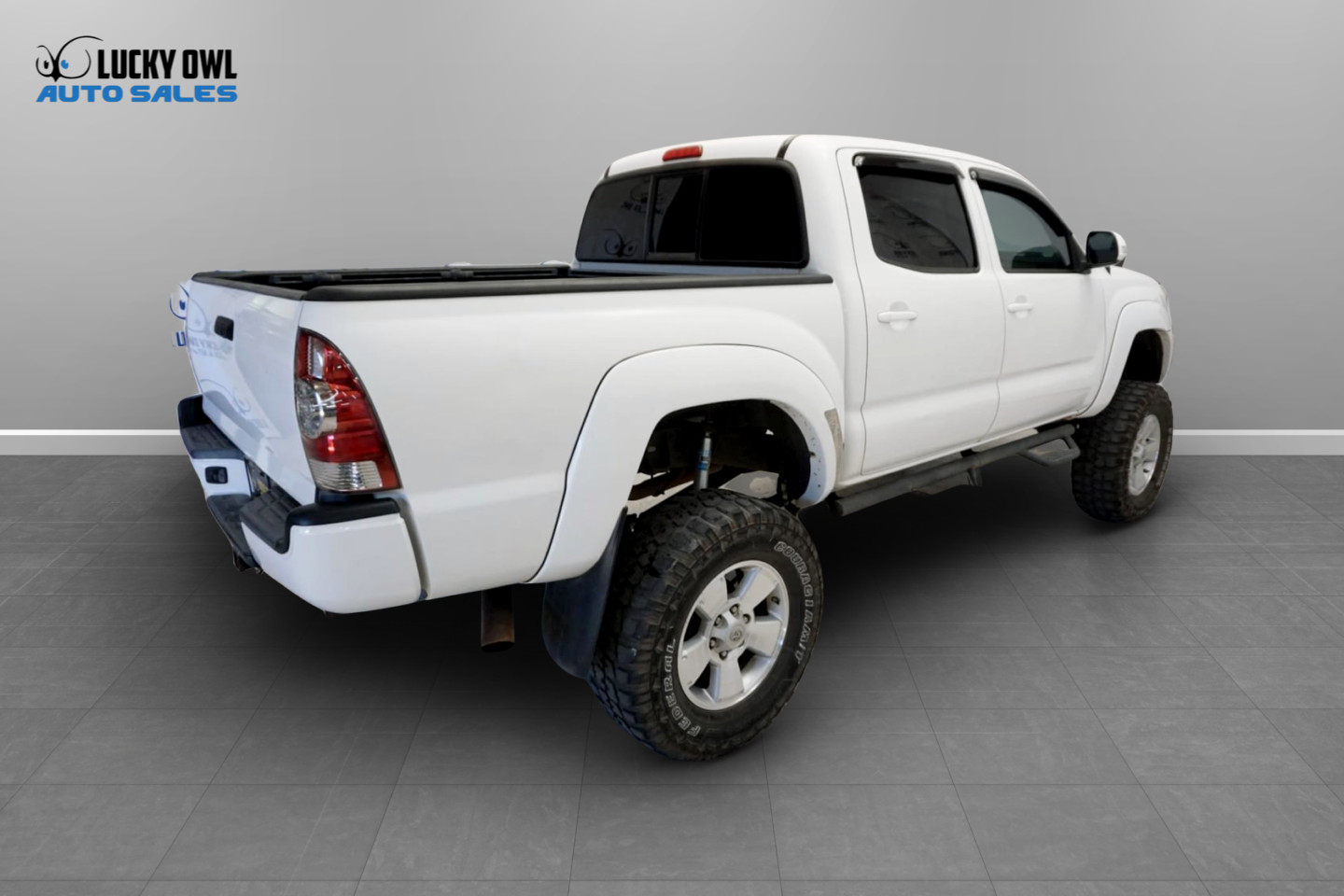 Photo 10 of this Toyota Tacoma