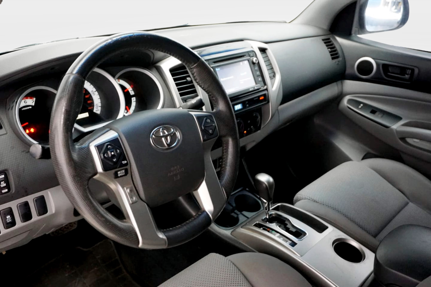 Photo 14 of this Toyota Tacoma