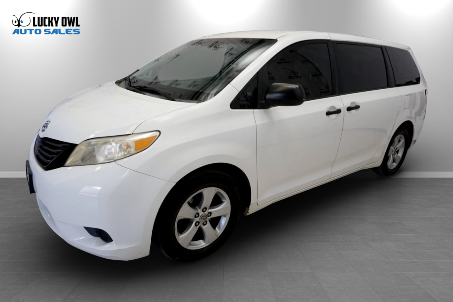 Photo 25 of this Toyota Sienna