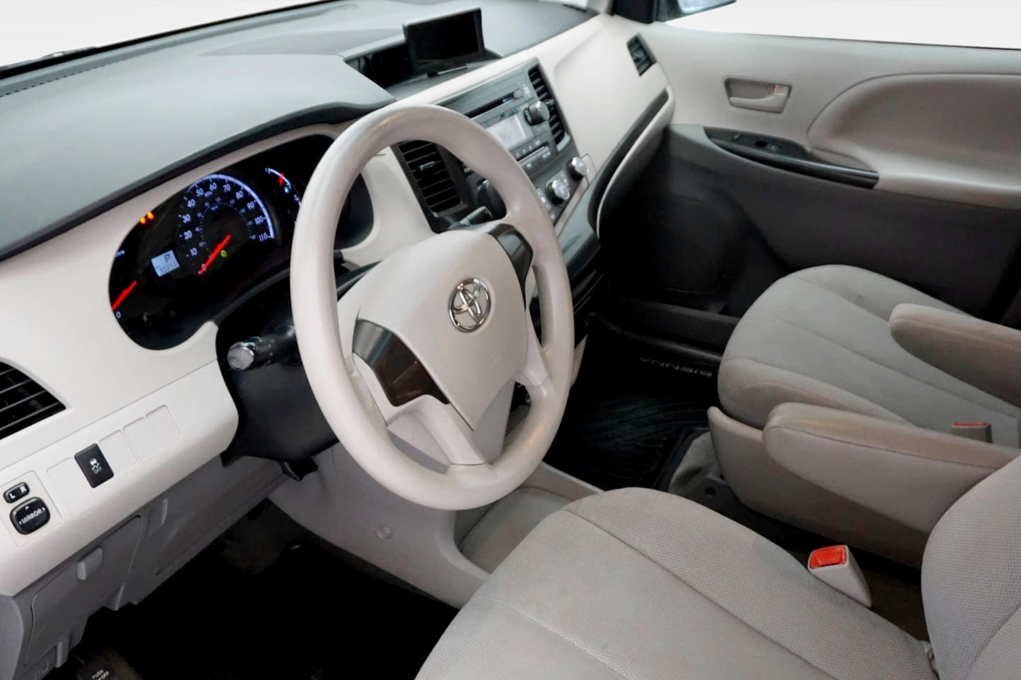 Photo 12 of this Toyota Sienna