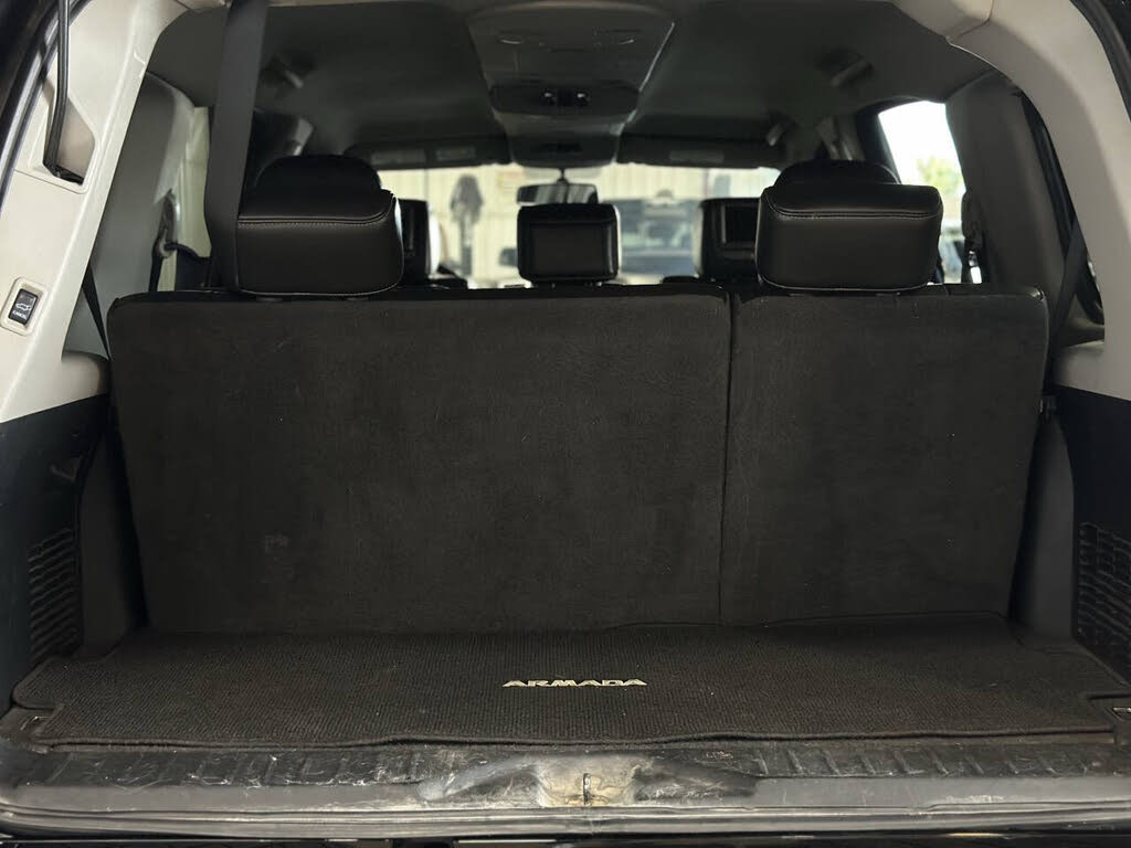 2015 Nissan Armada Platinum photo 13
