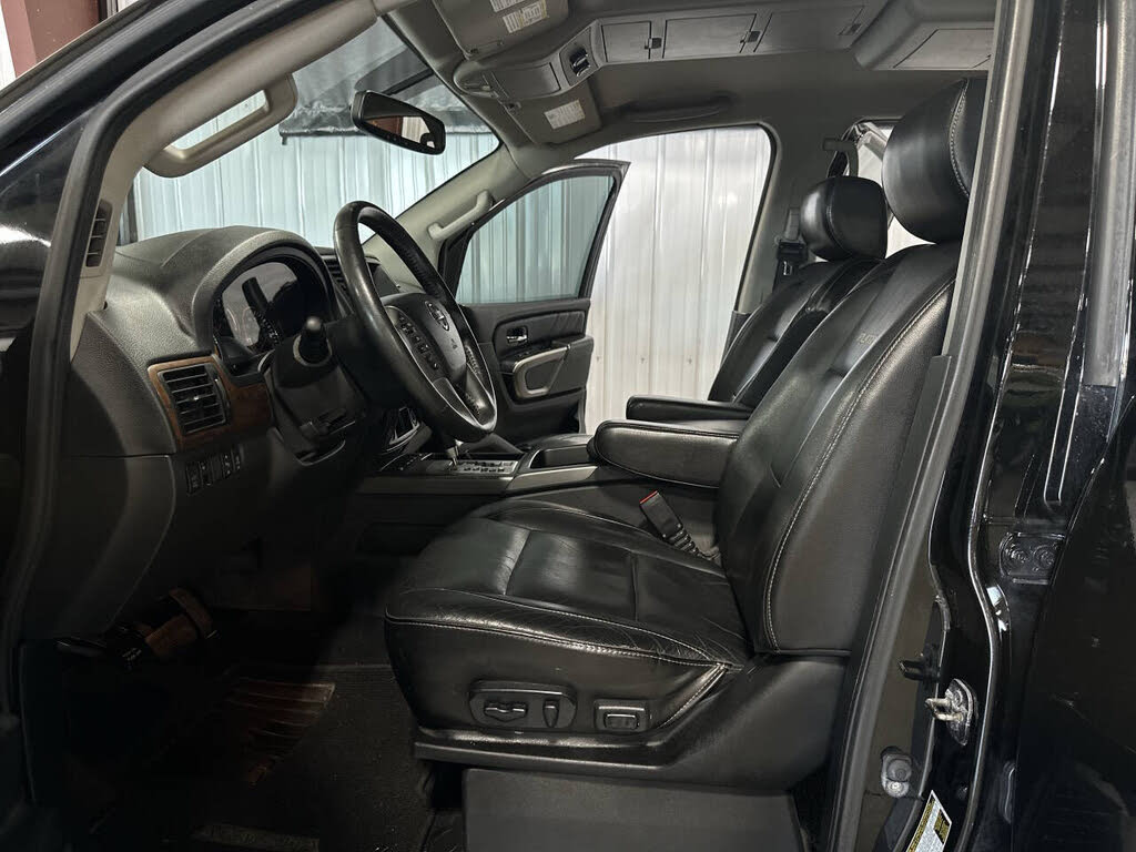 2015 Nissan Armada Platinum photo 24