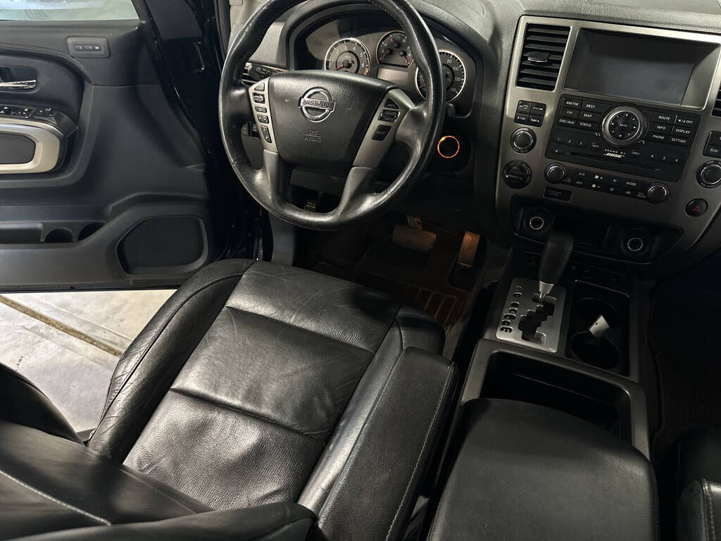 2015 Nissan Armada Platinum photo 31