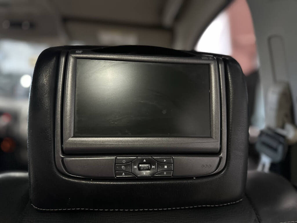 2015 Nissan Armada Platinum photo 35
