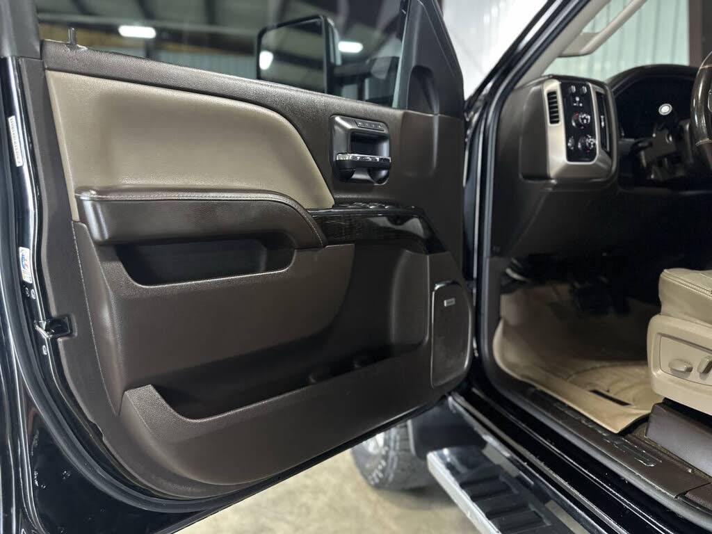 2016 Gmc Sierra Denali photo 25
