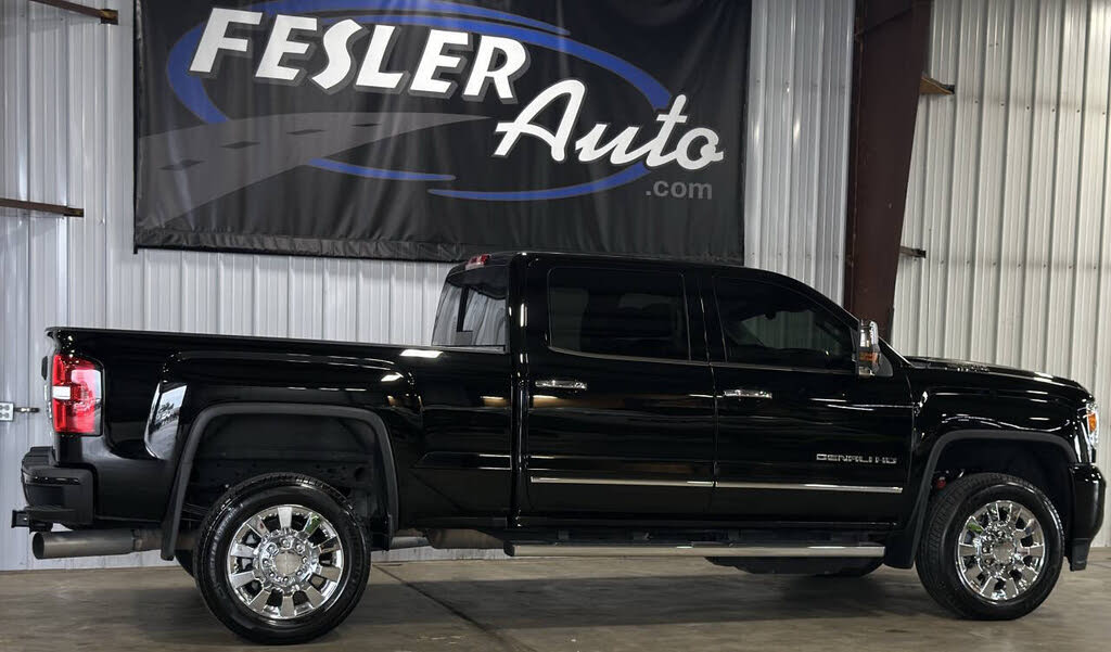 2017 Gmc Sierra Denali photo 32