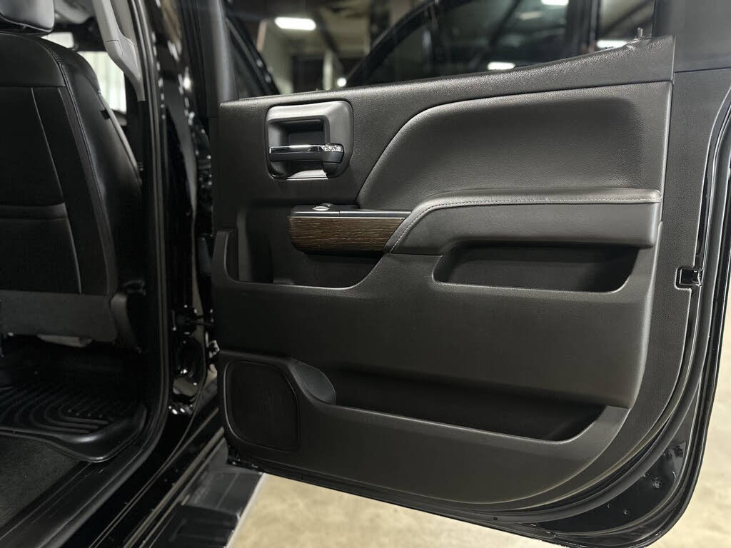 2017 Gmc Sierra Denali photo 36