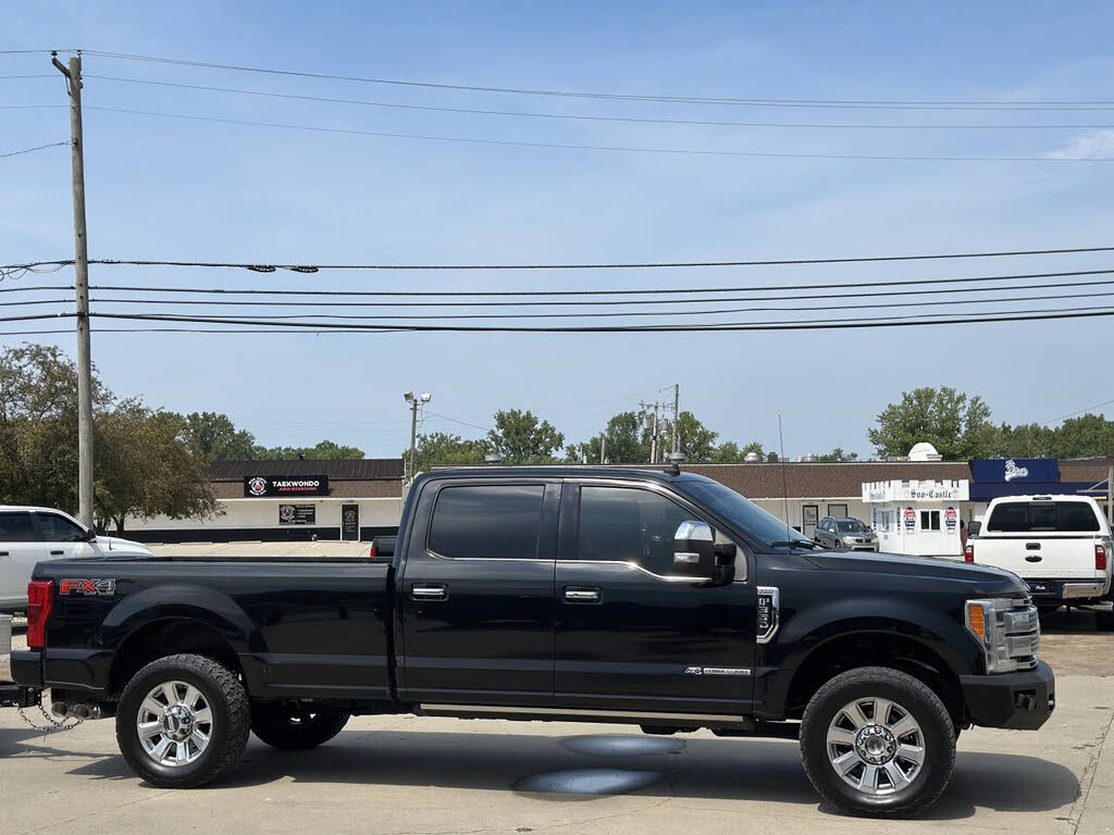 2019 Ford F-350 Platinum photo 6