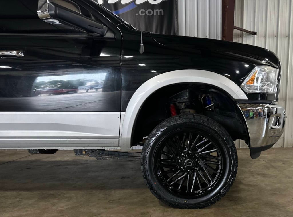 2015 Ram 2500 Laramie photo 5