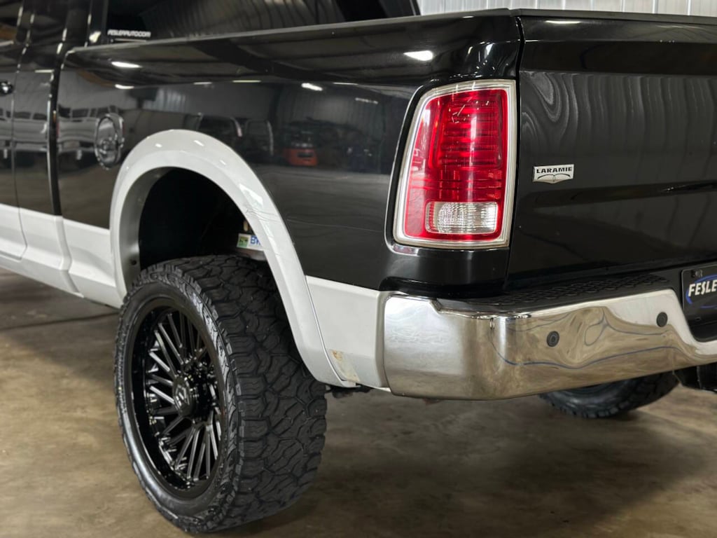 2015 Ram 2500 Laramie photo 9
