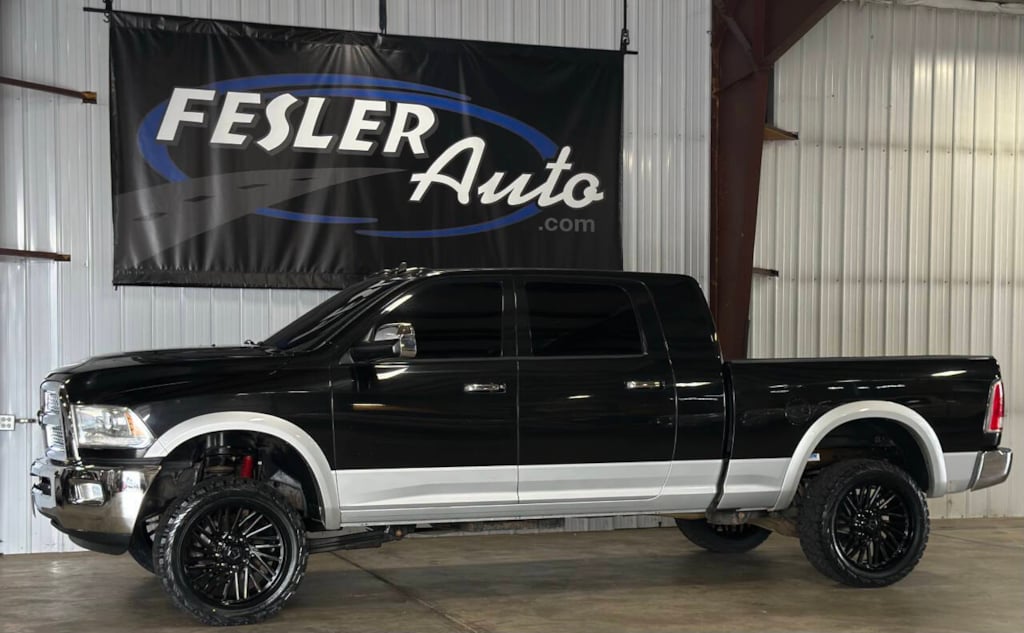 2015 Ram 2500 Laramie photo 12