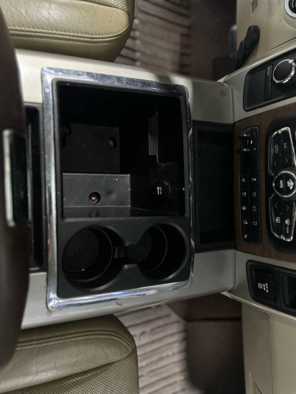2015 Ram 2500 Laramie photo 26